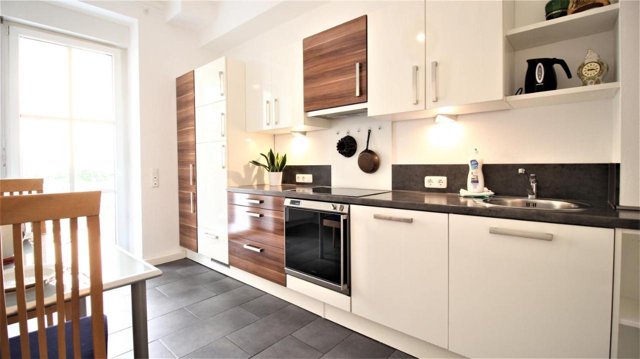 ➤Private Room - Heart Of Downtown With Terrace Wurzburg Exterior photo
